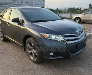 Toyota Venza V6 AWD 2010 Gray