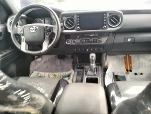 Toyota Tacoma TRD Off Road 2022 Silver