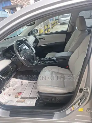 Toyota Avalon XLE 4dr Sedan (3.5L 6cyl 6A) 2015 Silver