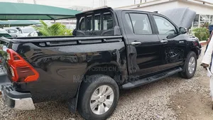 Toyota Hilux 2018 Black