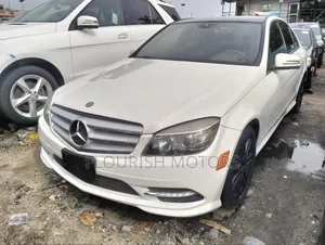 Mercedes-Benz C300 2009 White