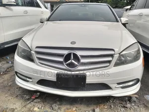 Mercedes-Benz C300 2009 White
