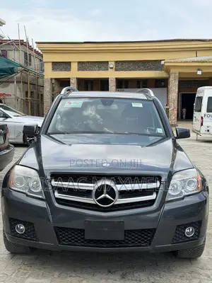 Mercedes-Benz GLK-Class 350 4MATIC 2011 Gray