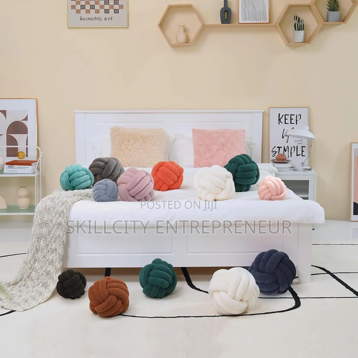 Knot Pillow Balls