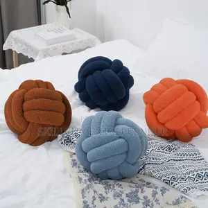 Knot Pillow Balls