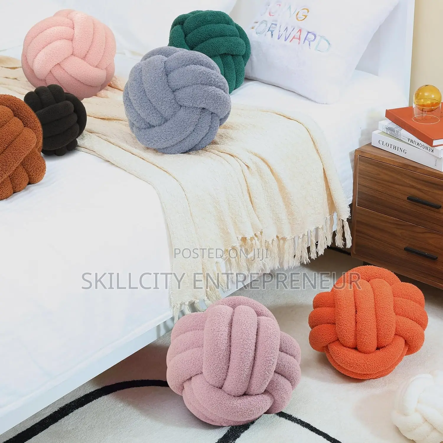 Knot Pillow Balls