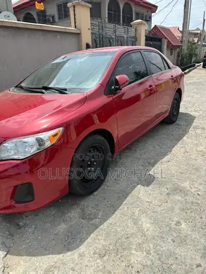 Toyota Corolla 2013 Red