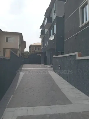 4bdrm Duplex in GRA Phase 1 for sale