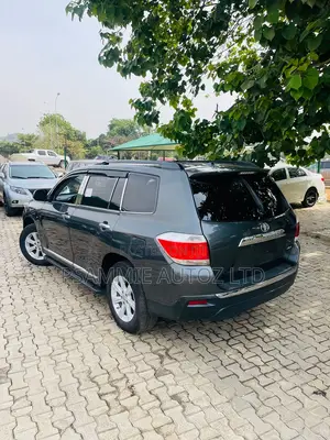 Toyota Highlander 2013 Gray
