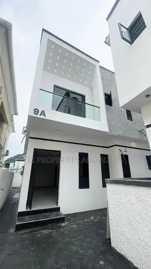 5bdrm Duplex in Chevron for sale