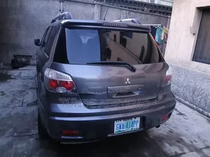 Mitsubishi Outlander 2006 Blue