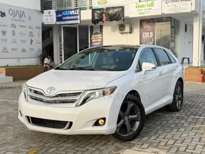 Toyota Venza 2011 White