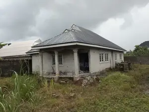 3bedroom Flat (Uncompleted) on 1plot of Land