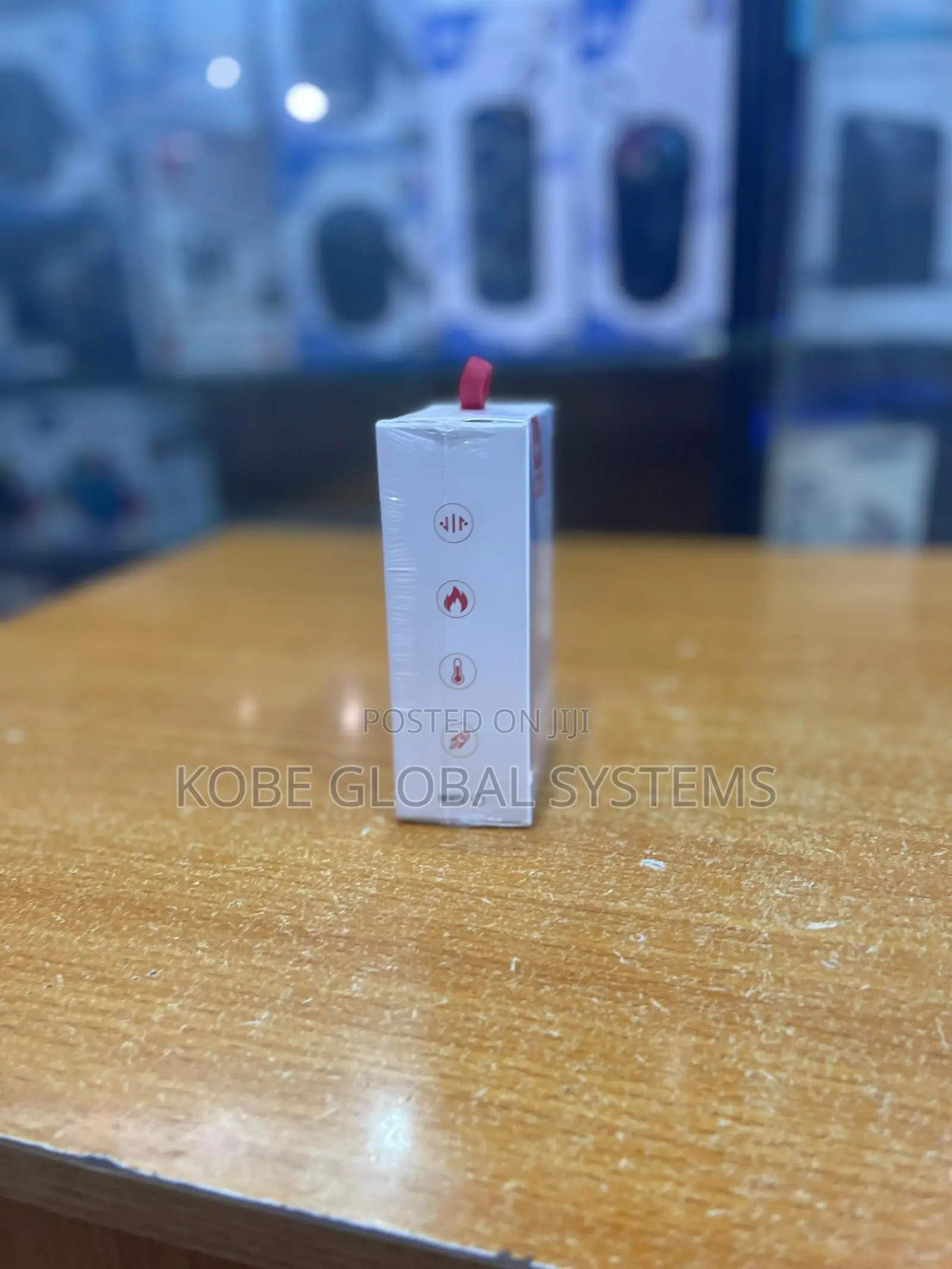 Tall Plus Cd-18 Pd Stable Charger
