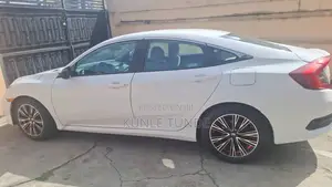 Honda Civic 2019 White