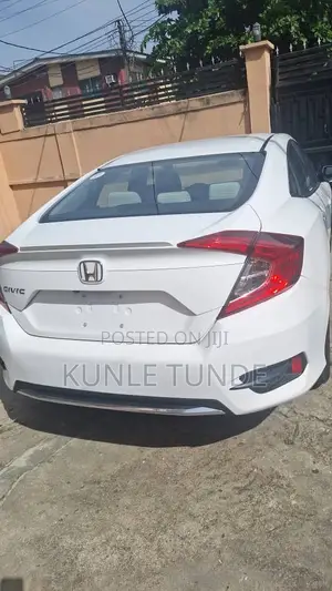 Honda Civic 2019 White