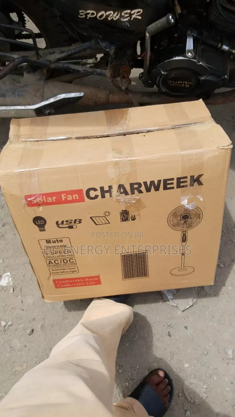 Charweek Solar Fan 16inch. 20w Panel