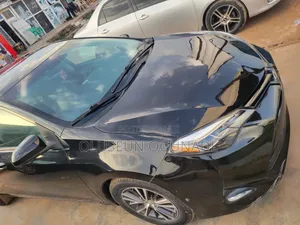 Toyota Corolla S 4dr Sedan (1.8L 4cyl CVT) 2016 Black