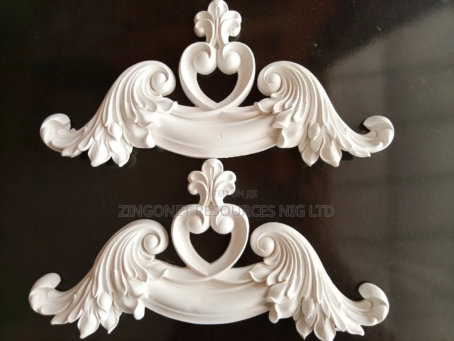 Cornices Pop Material