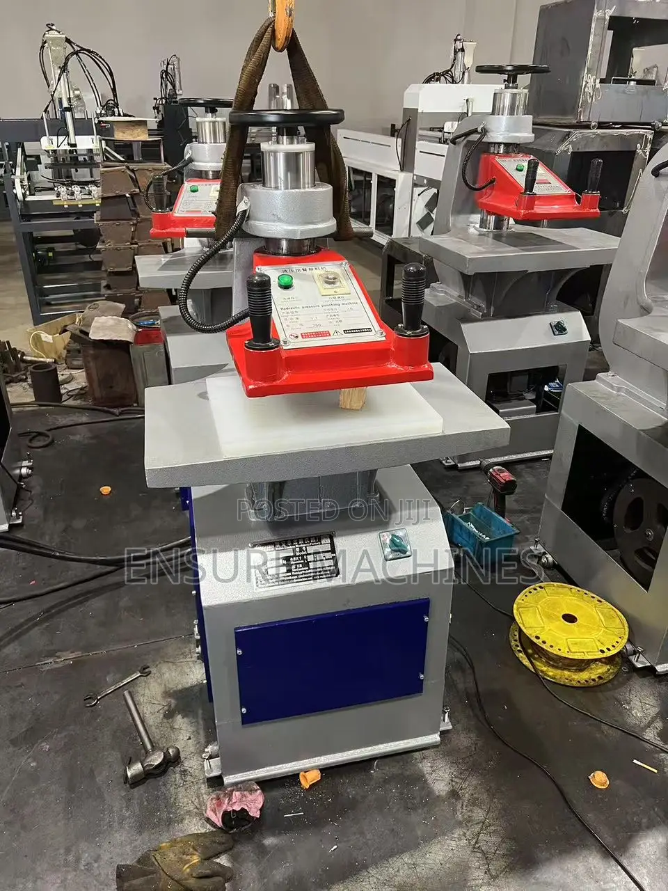 Nylon Punching Machines - Hydraulic Nylon Handle Punching Machine