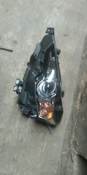 Headlamp Is 250 2015 One Touch