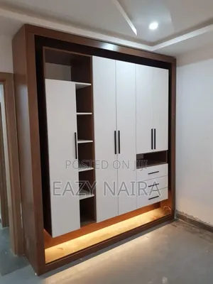 Tv Stand and Waldrobe