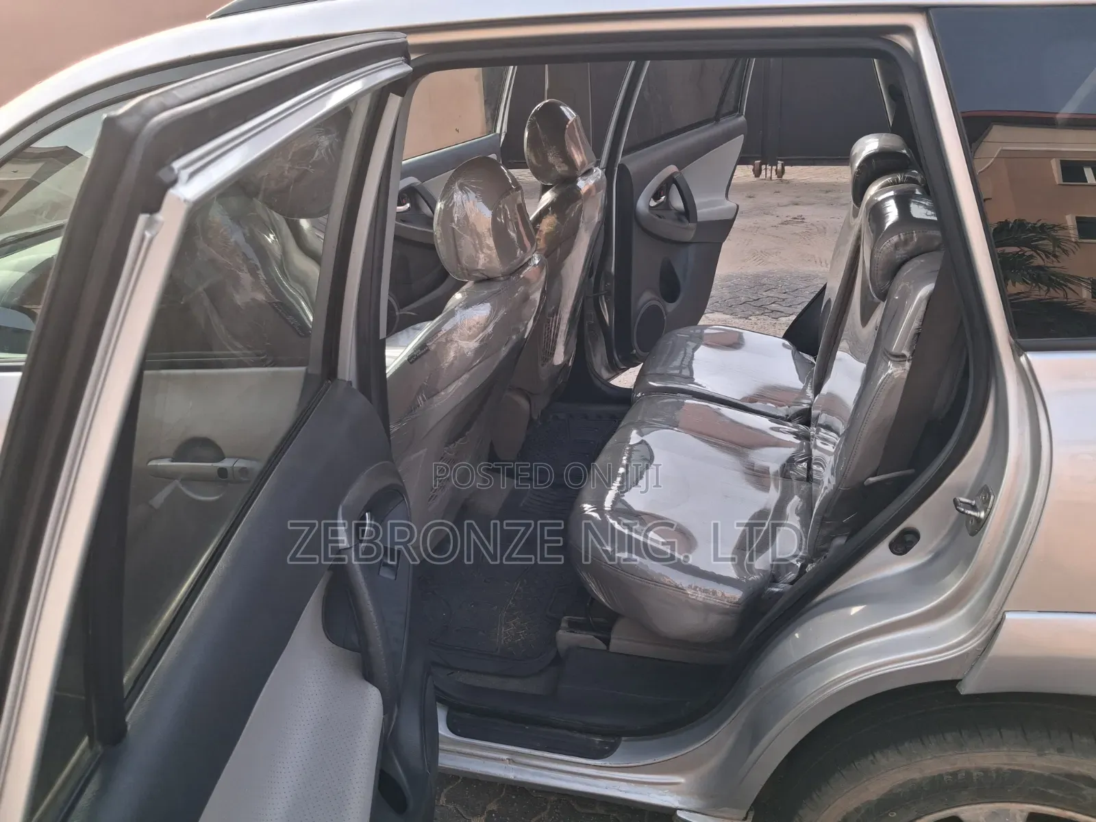 Toyota RAV4 2.5 Limited 2010 Silver