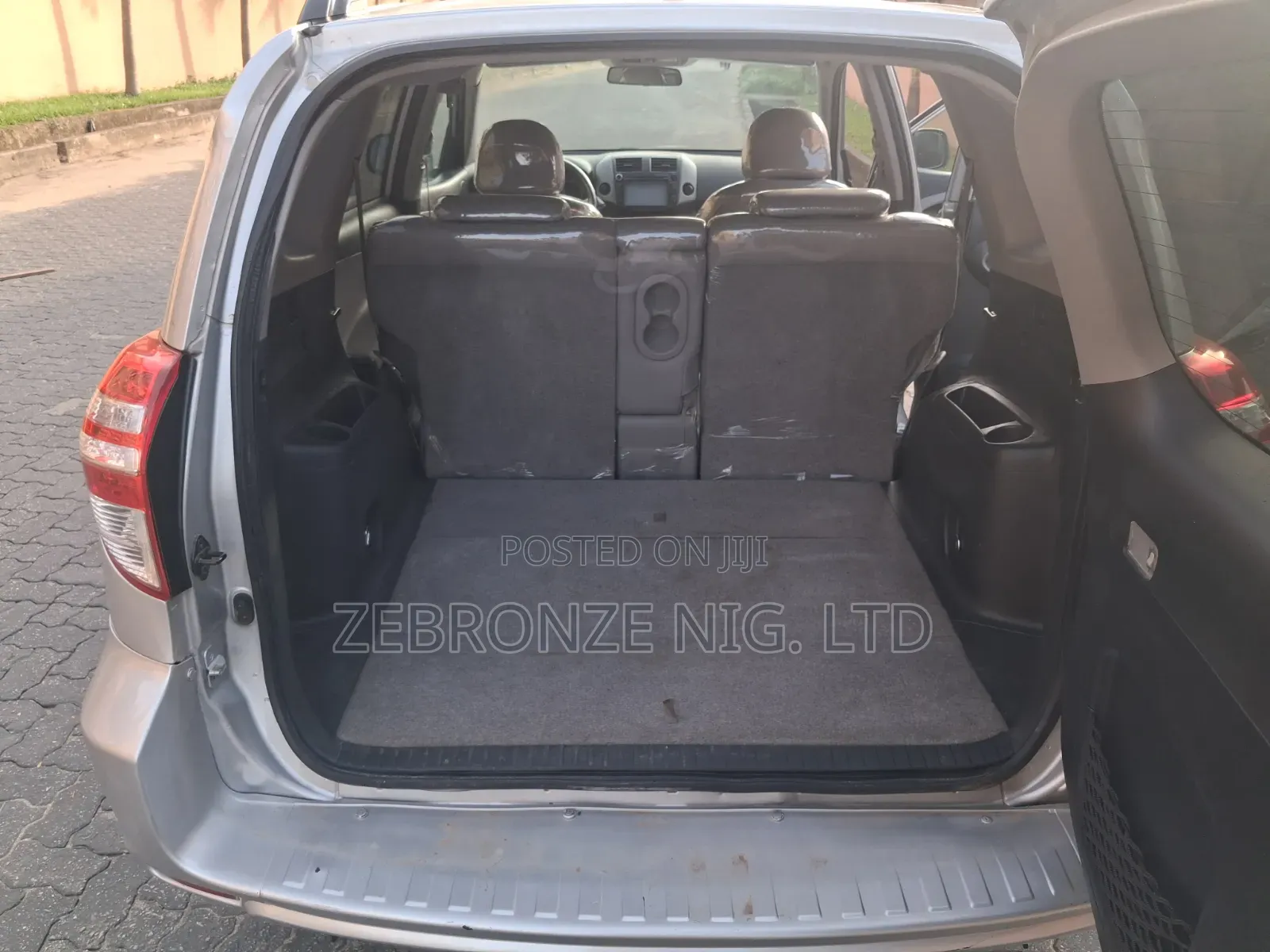 Toyota RAV4 2.5 Limited 2010 Silver