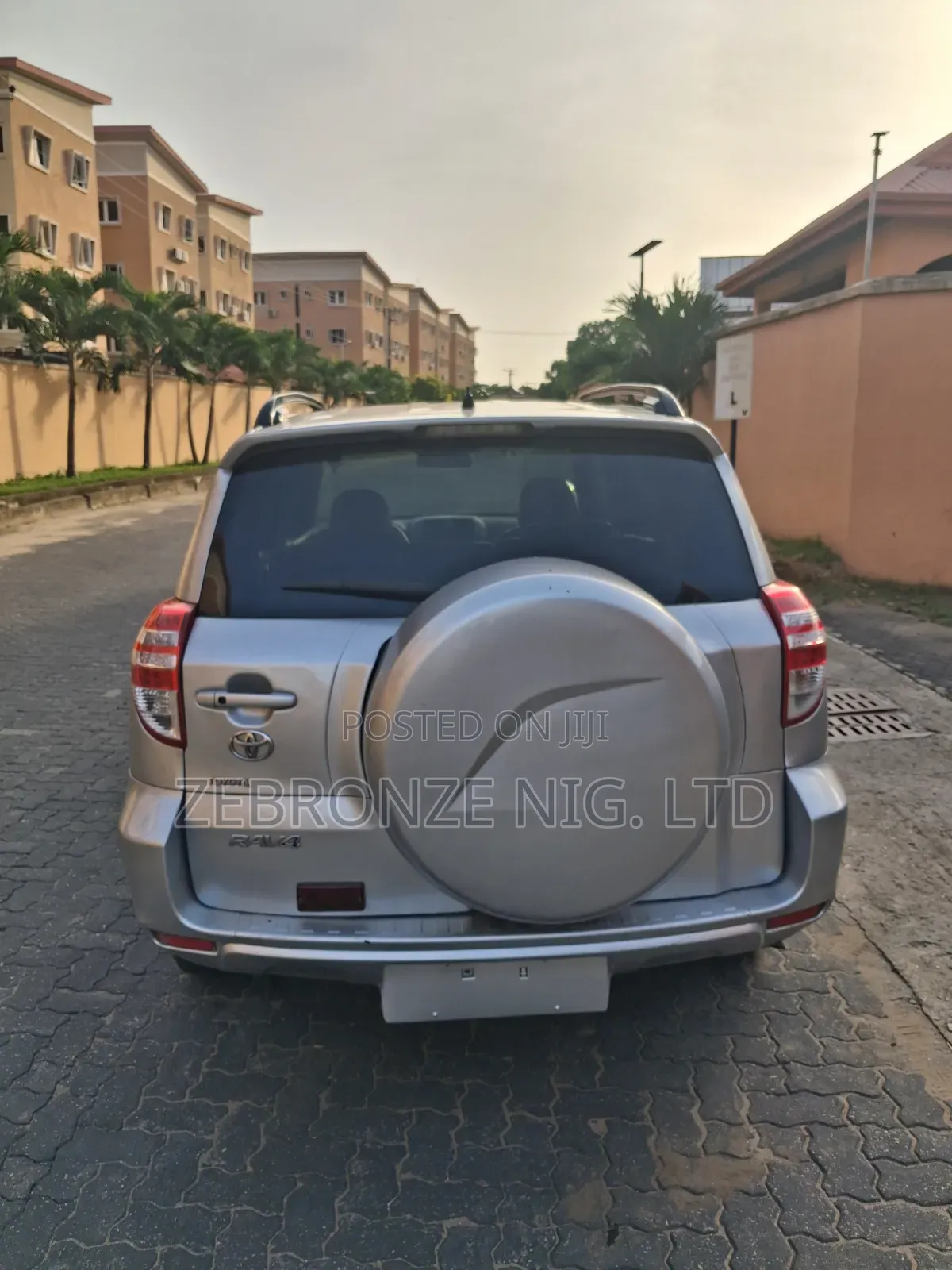 Toyota RAV4 2.5 Limited 2010 Silver