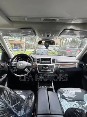 Mercedes-Benz M Class ML350 4dr SUV (3.5L 6cyl 7A) 2015 White