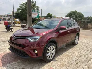 Toyota RAV4 2014 Red