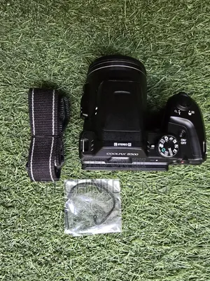 Nikon Coolpix B500