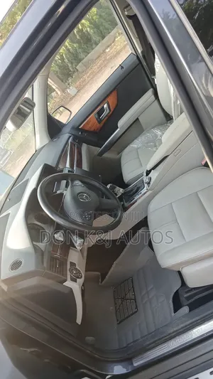 Mercedes-Benz GLK-Class 350 4MATIC 2010 Gray
