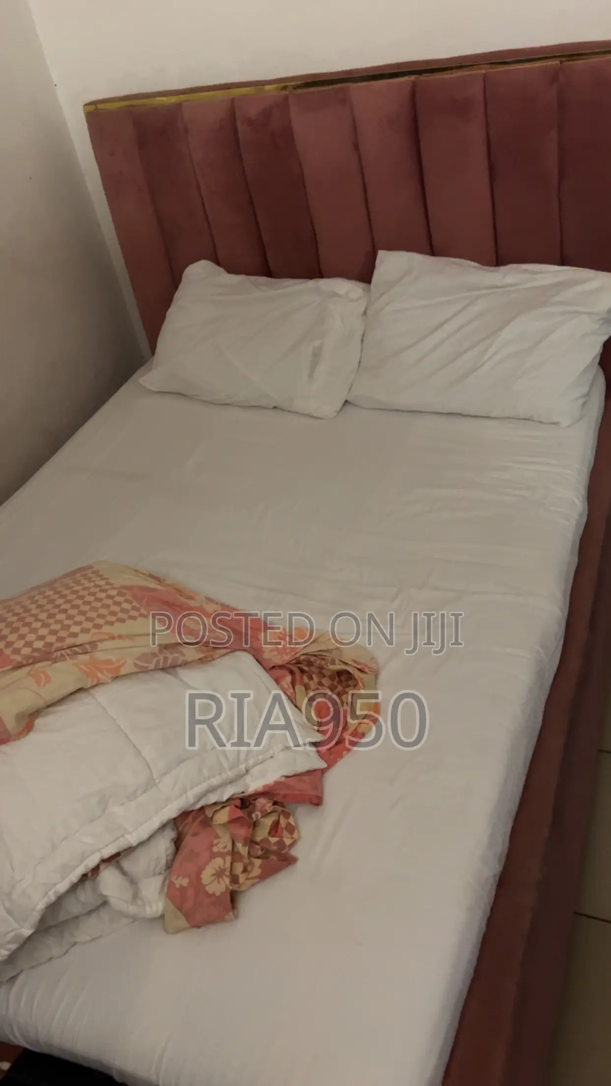 4x6 Bedframe