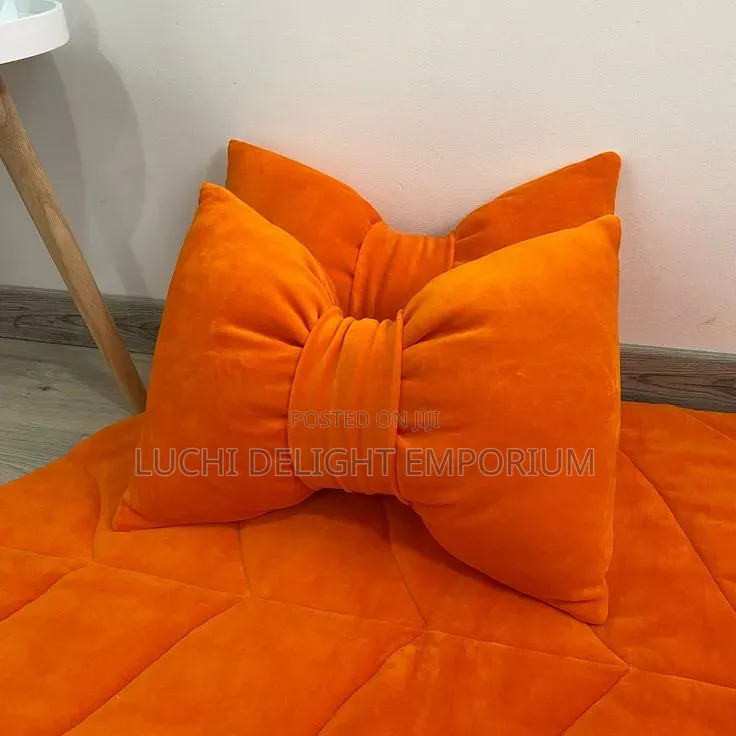 2 Set Bow Throw Pillows – Elegant Stylish Home Décor