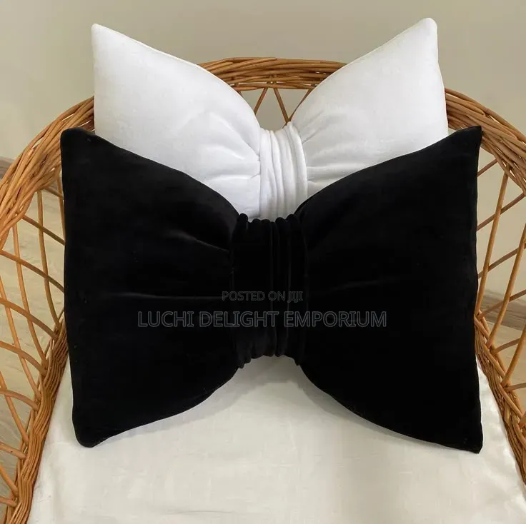 2 Set Bow Throw Pillows – Elegant Stylish Home Décor