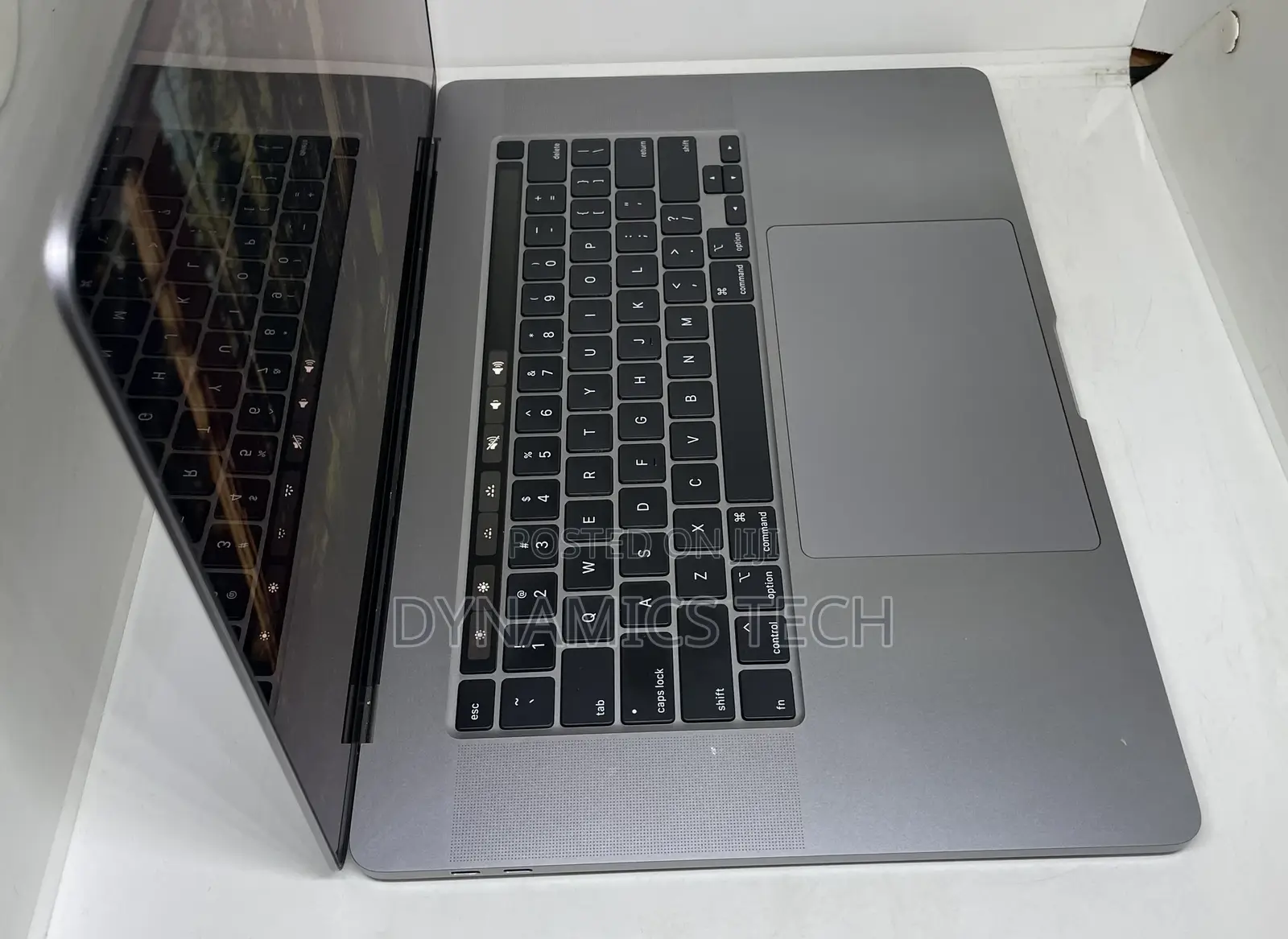 Laptop Apple MacBook Pro 2019 16GB Intel Core i9 SSD 1T