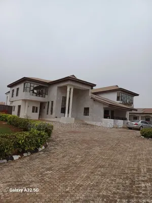 6bdrm Duplex in Royaltor Real Estate, Benin City for sale