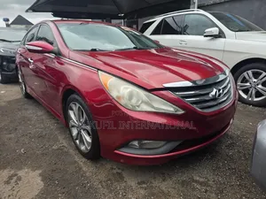 Hyundai Sonata Limited 2.0T Sedan (2.0L 4cyl 6A) 2012 Red