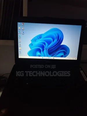 Laptop Dell Latitude 13 3380 8GB Intel Core i5 HDD 1T