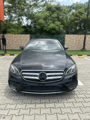 Mercedes-Benz E300 2018 Black