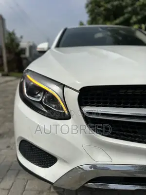 Mercedes-Benz GLC-Class 2017 White