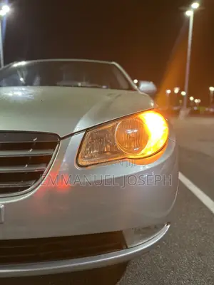 Hyundai Elantra 2009 Silver