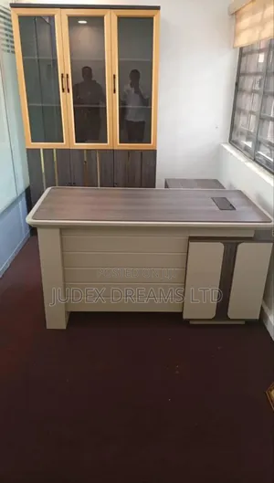 High Quality Executive 1.4m. Office Table With Extension