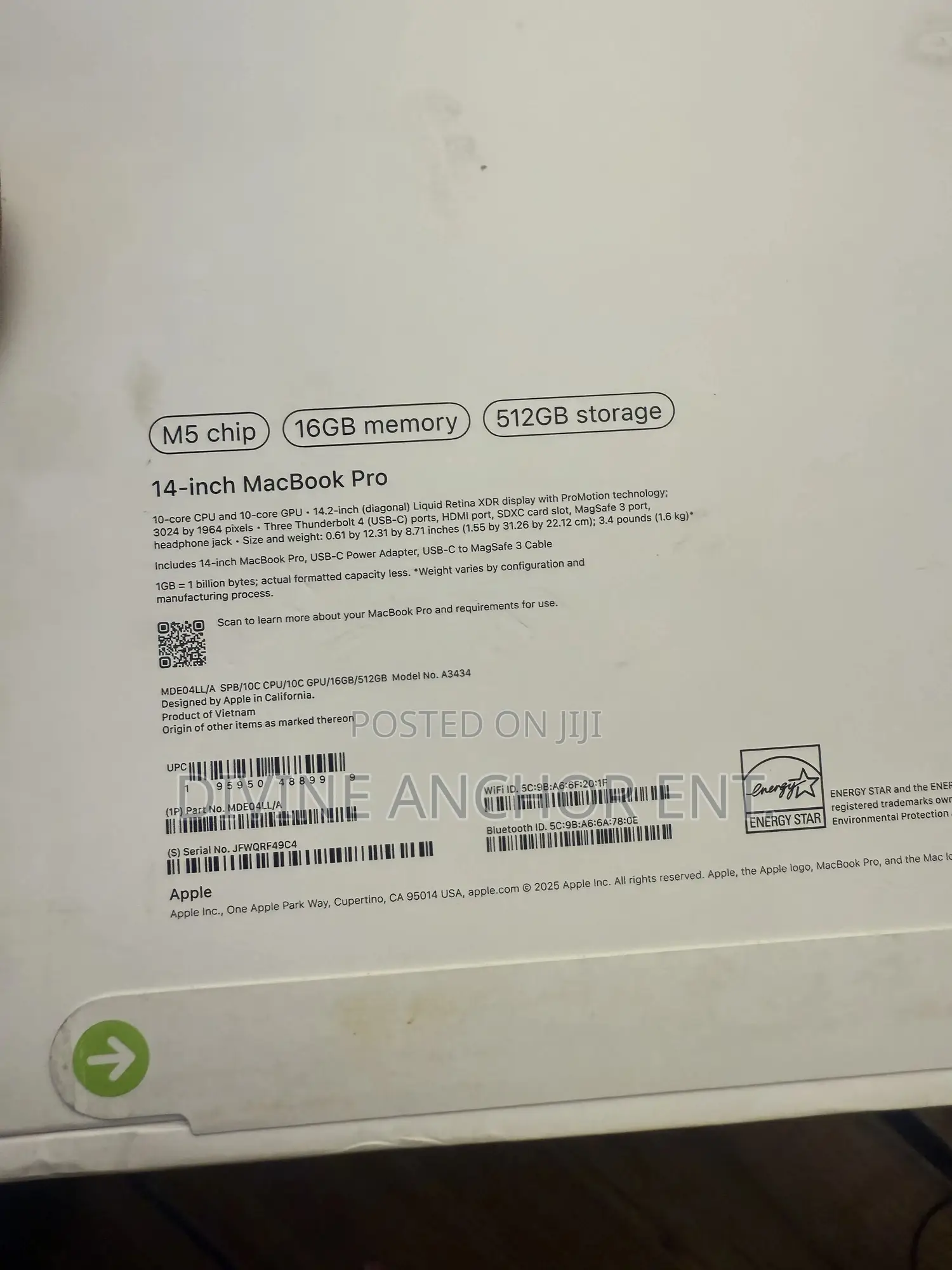 New Laptop Apple MacBook Pro 2025 M5 16GB Apple M5 SSD 512GB