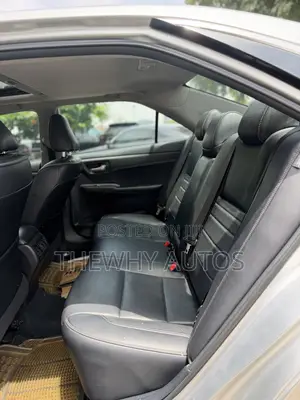 Toyota Camry XLE 4dr Sedan (2.5L 4cyl 6A) 2016 Silver