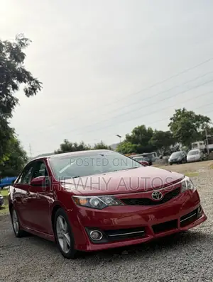Toyota Camry SE 4dr Sedan (2.5L 4cyl 6A) 2013 Red