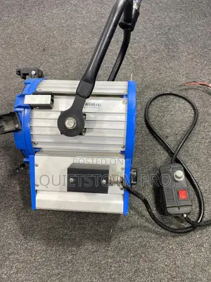 2000w Hmi Fresnel Light