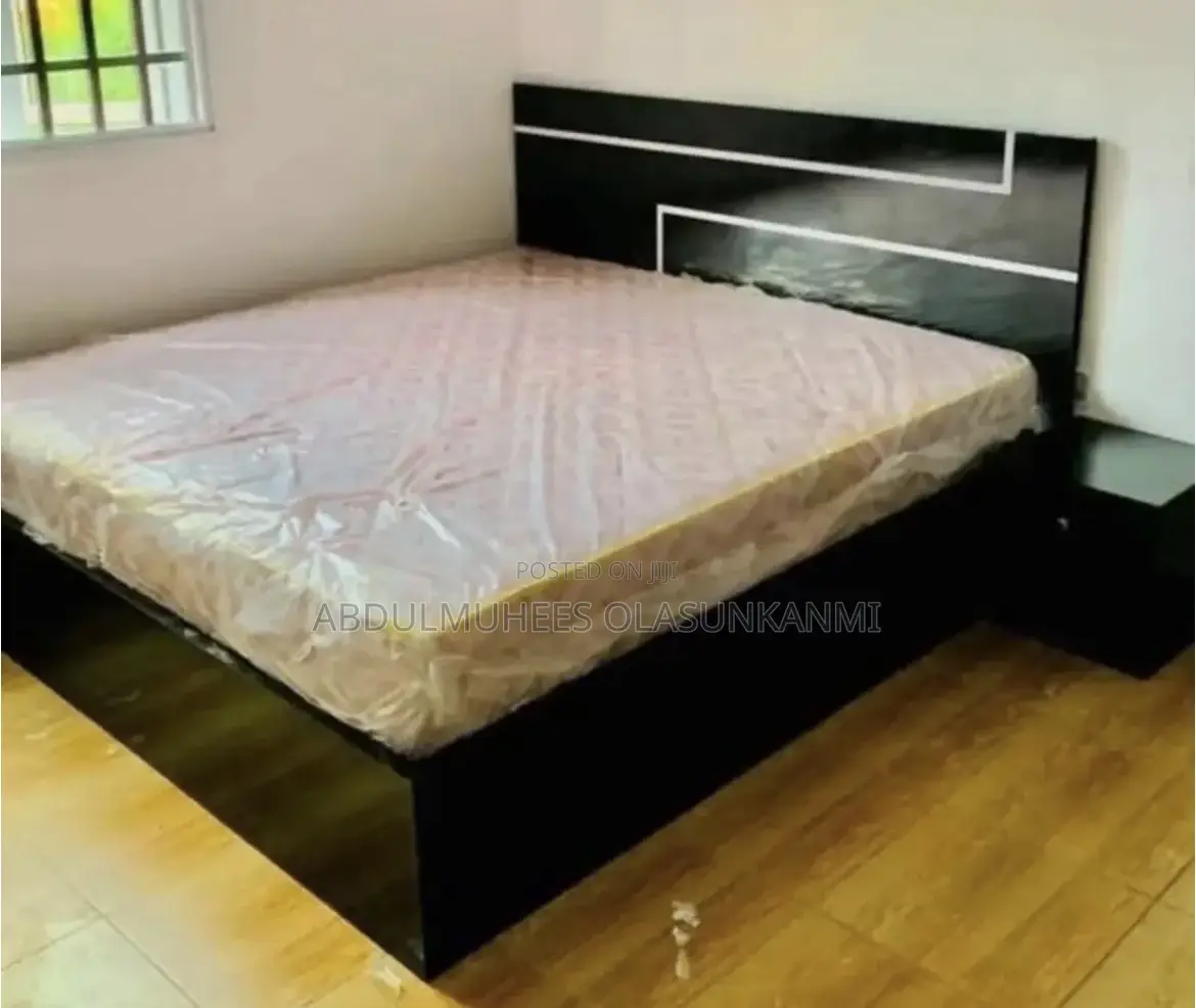 Comfy 6by6 Bed Frame With One Side Drawer