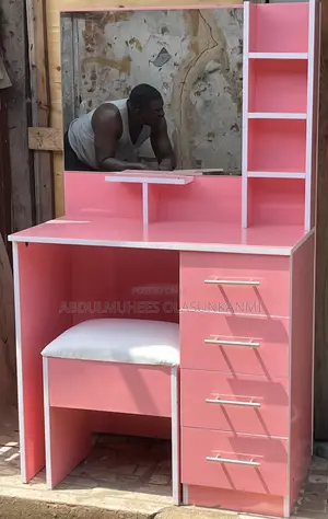 Beauty Dresser